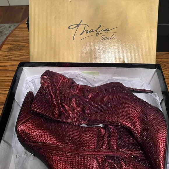 Thalia Sodi Raquell - Picture 3 of 4